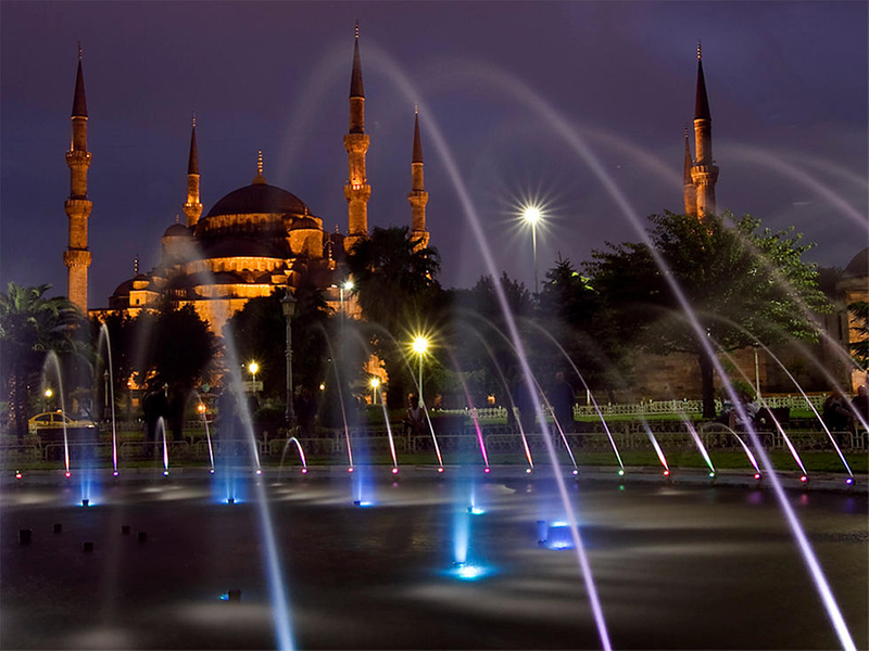 Turismo na Europa: Mesquitas, museus, parques e restaurantes. Opções para agradar todos os turistas